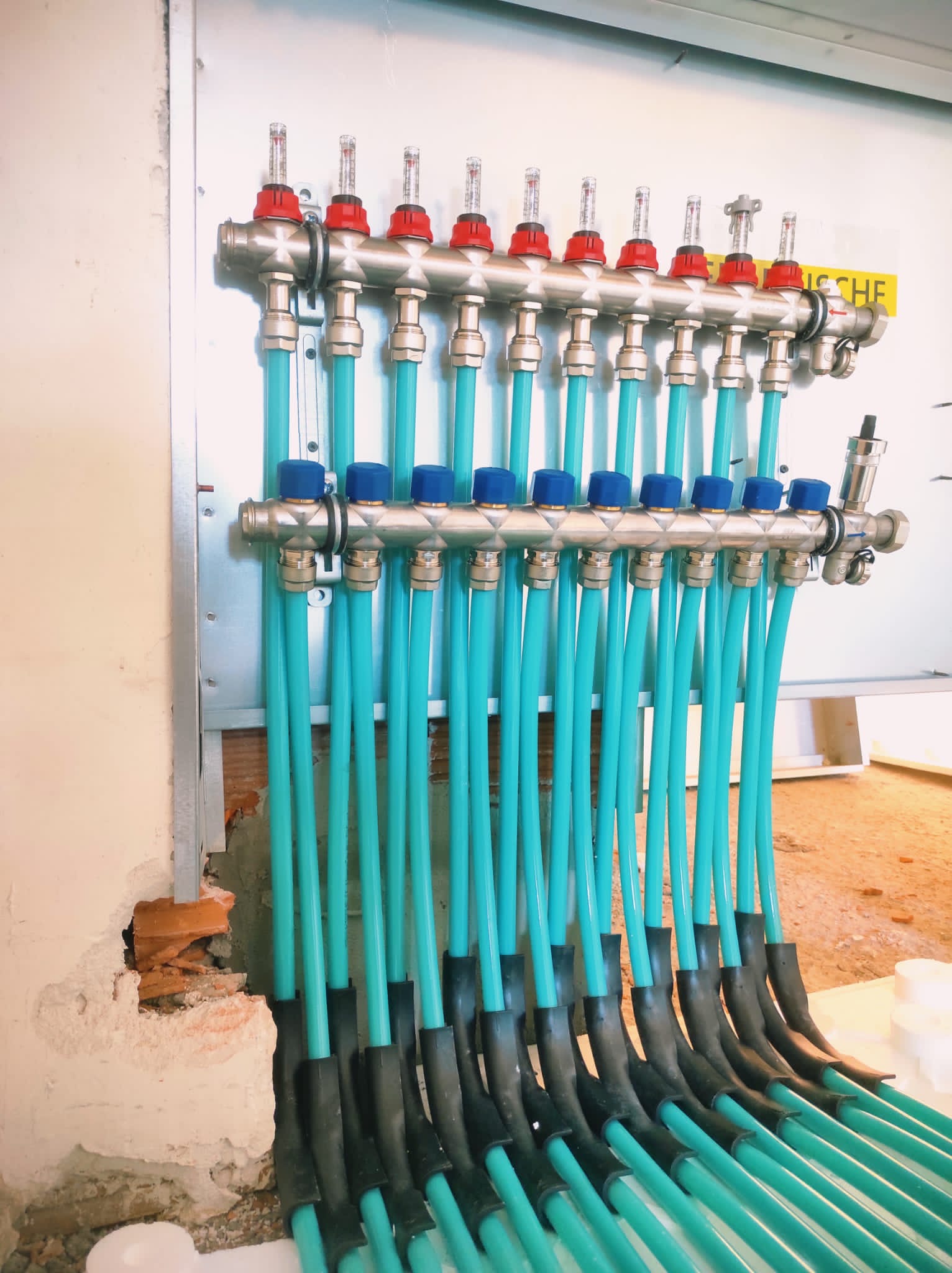 Yerden ısıtma kollektör bağlantısı